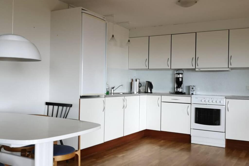 Large Apartment With Fabulous View Of Tórshavn Exteriör bild