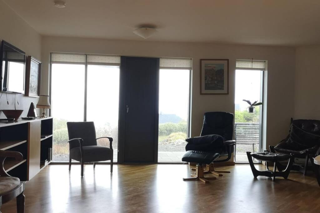 Large Apartment With Fabulous View Of Tórshavn Exteriör bild