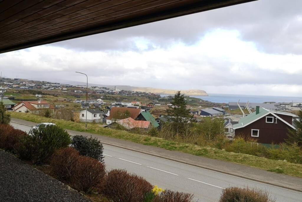 Large Apartment With Fabulous View Of Tórshavn Exteriör bild