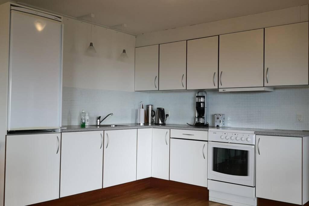 Large Apartment With Fabulous View Of Tórshavn Exteriör bild